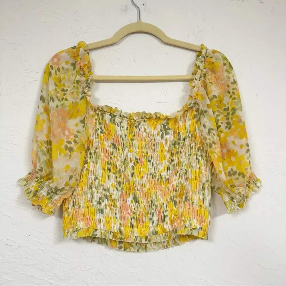 Astr Yellow Ditsy Floral Puff Sleeve Blouse Womens M Smocked Romantic Coquette